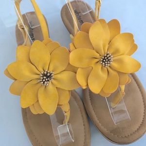 White Mountain Sandal Flip Flops